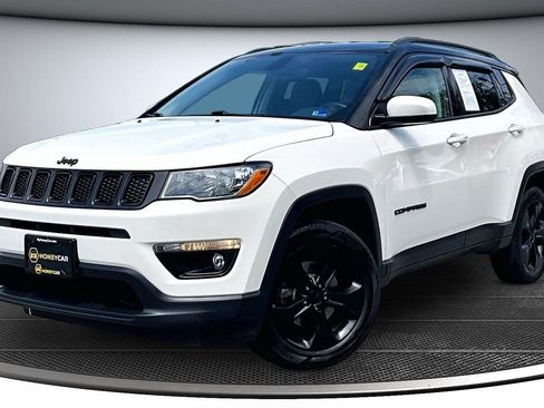 Used 2019 Jeep Compass Latitude AWD/4WD image 3