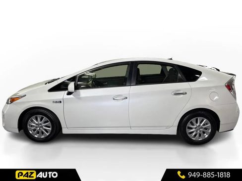 Used 2014 Toyota Prius Prime Plug-In Hybrid FWD image 2