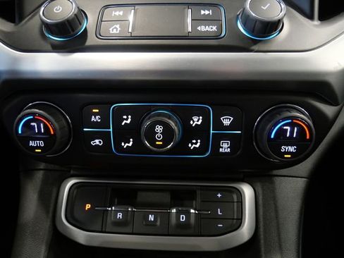 Used 2023 GMC Acadia SLE w/ Driver Convenience Package image 22