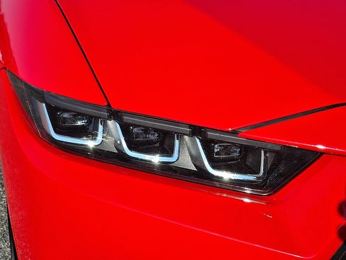 Certified 2025 Ford Mustang Premium image 9