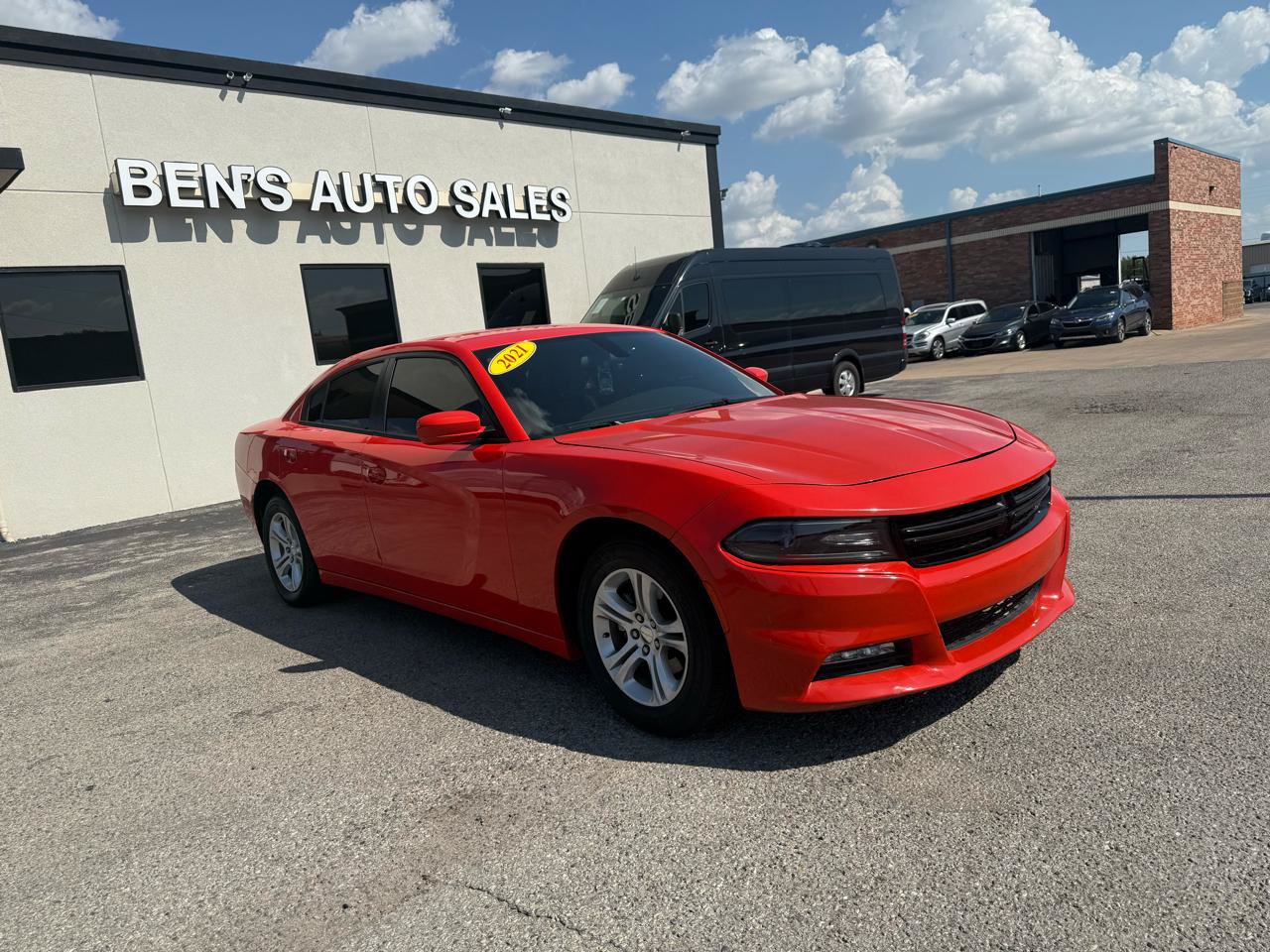Used 2021 Dodge Charger SXT w/ Leather Interior Group RWD image 4