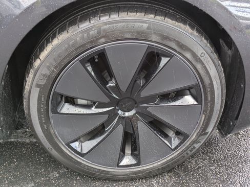 Used 2025 Tesla Model 3 RWD image 8