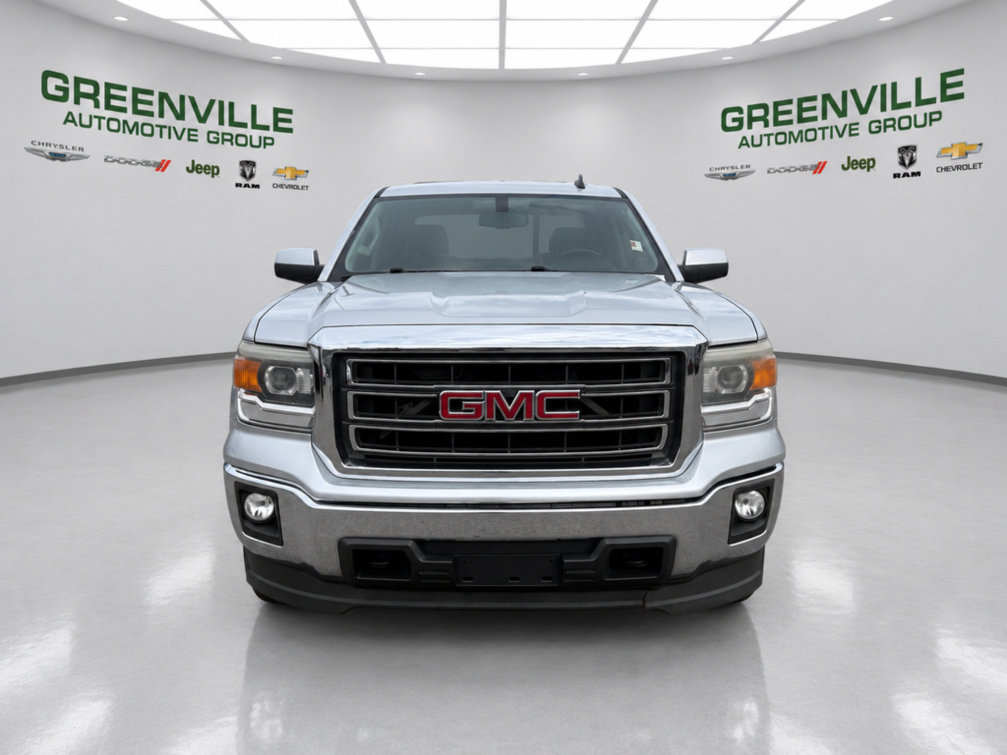 Used 2014 GMC Sierra 1500 SLE w/ SLE Value Package AWD/4WD image 4