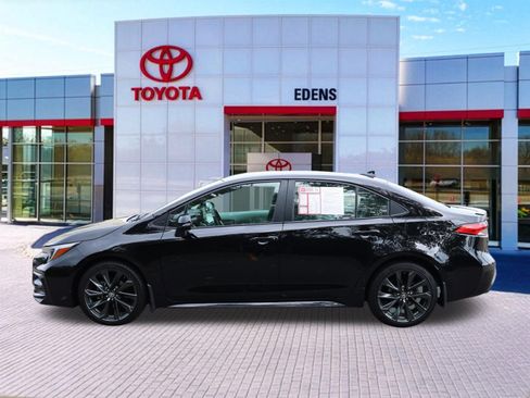 Certified 2025 Toyota Corolla SE FWD image 8