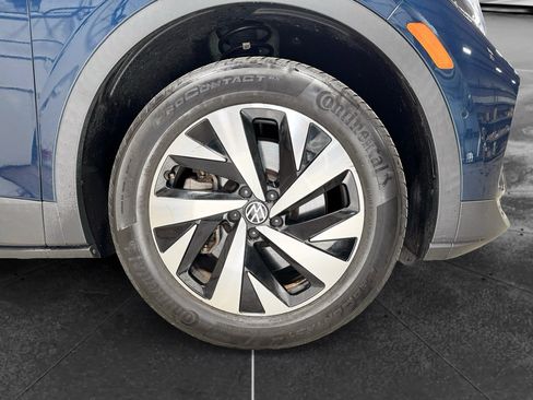 Used 2023 Volkswagen ID.4 Pro AWD/4WD image 32