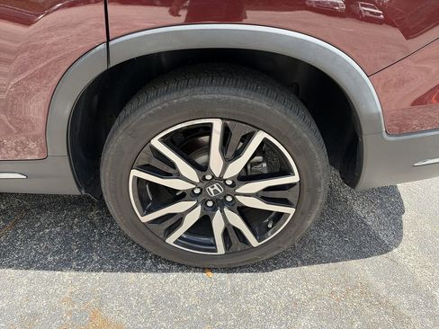 Used 2019 Honda Pilot Touring image 26