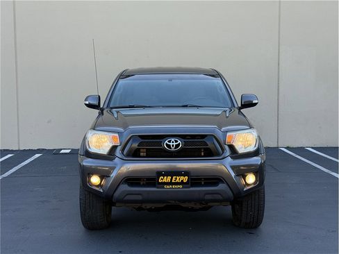 Used 2014 Toyota Tacoma PreRunner image 3