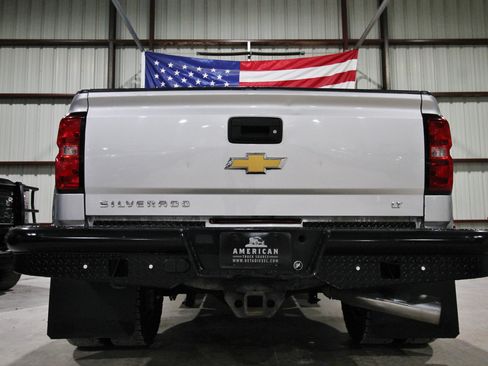 Used 2018 Chevrolet Silverado 3500 LT AWD/4WD image 9