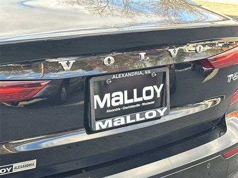 Used 2019 Volvo S60 T6 Momentum w/ Multimedia Package image 7