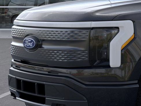 New 2025 Ford F150 Lightning XLT image 17