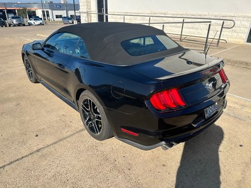 Used 2018 Ford Mustang Premium w/ Equipment Group 201A image 5