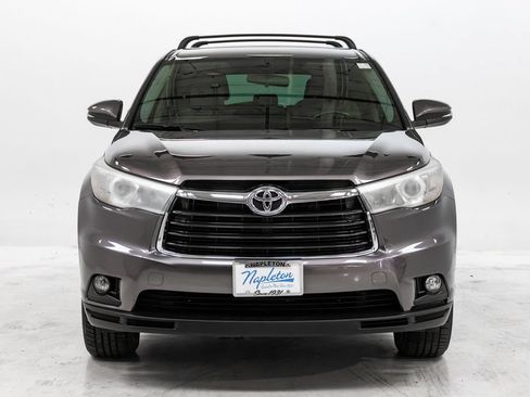 Used 2015 Toyota Highlander Plus AWD/4WD image 6