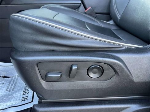 Certified 2023 Chevrolet Suburban Premier image 18