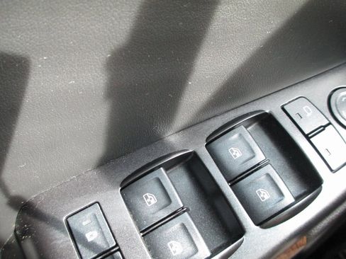 Used 2016 Chevrolet Tahoe LT image 24