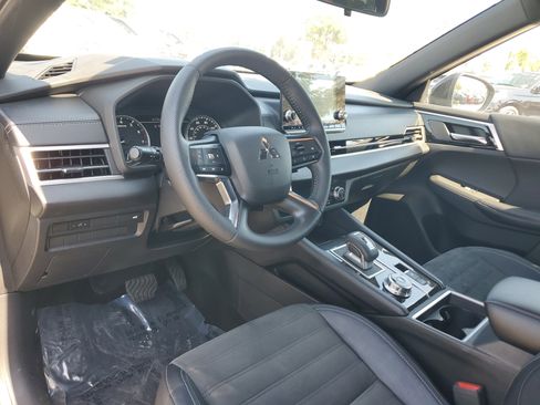Used 2022 Mitsubishi Outlander SEL Black Edition FWD image 9