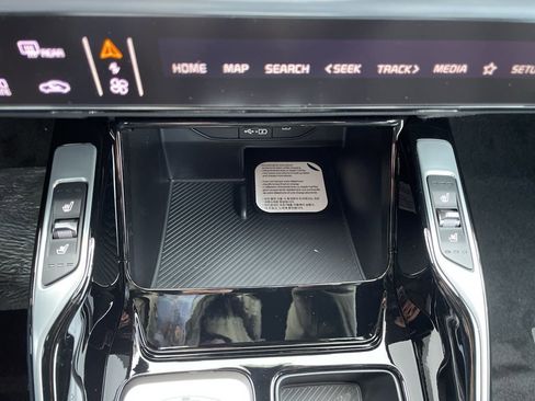 New 2026 Kia Sorento SX Prestige image 22