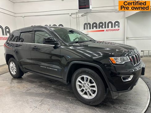 Used 2018 Jeep Grand Cherokee Laredo image 1