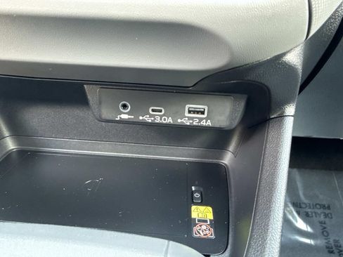 Used 2024 Subaru Crosstrek 2.5i Wilderness w/ Crosstrek Mirror Package AWD/4WD image 36