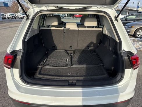 Used 2019 Volkswagen Tiguan SE image 29