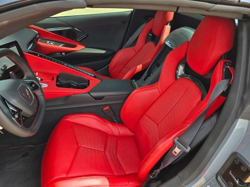 Used 2024 Chevrolet Corvette Stingray Preferred Conv w/ Z51 Performance Package RWD image 28