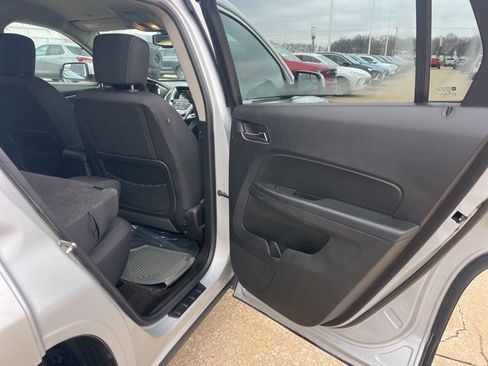 Used 2014 GMC Terrain SLE image 40