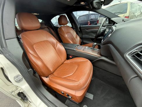 Used 2017 Maserati Ghibli image 14