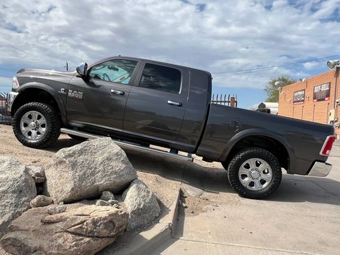 Used 2017 RAM 2500 Laramie w/ Convenience Group AWD/4WD image 1