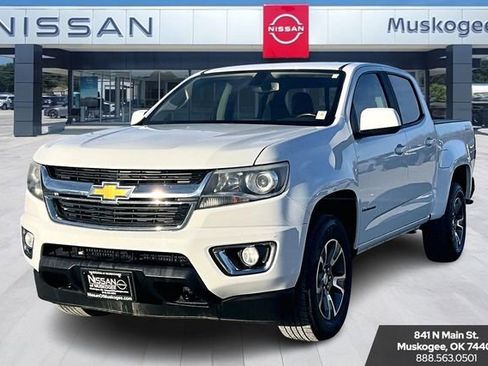 Used 2018 Chevrolet Colorado Z71 image 3