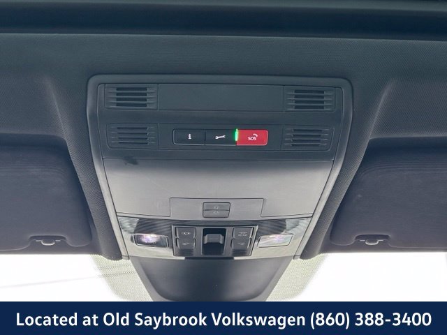 Certified 2024 Volkswagen Tiguan SE R-Line AWD/4WD image 18