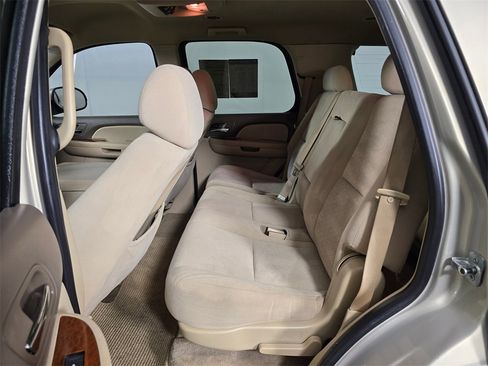 Used 2008 GMC Yukon SLE w/ Exterior Appearance Package image 20