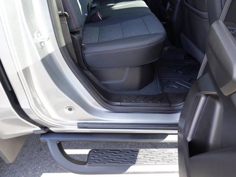 Used 2023 Chevrolet Colorado Z71 w/ LPO, Skid Plate Package image 32