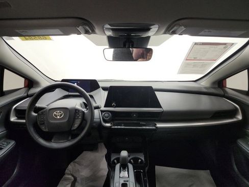 Used 2026 Toyota Prius LE image 39