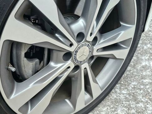 Used 2015 Mercedes-Benz C 300 4MATIC Sedan image 6