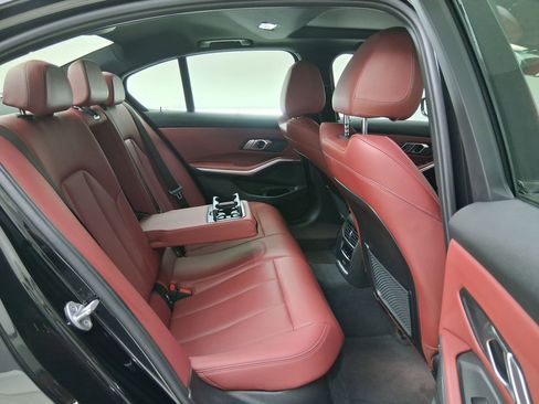 Used 2023 BMW 330i xDrive Sedan w/ M Sport Package image 29