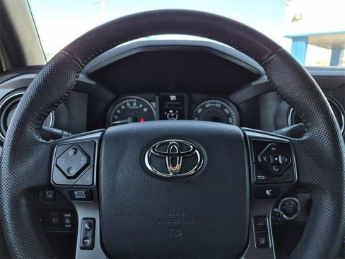 Used 2023 Toyota Tacoma TRD Off-Road w/ TRD Premium Off Road Package image 18