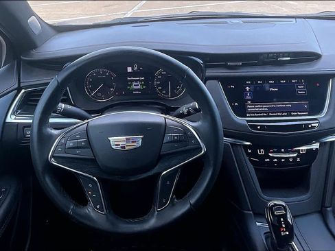 Used 2023 Cadillac XT5 Premium Luxury FWD image 13