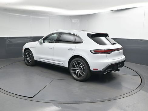 New 2026 Porsche Macan AWD/4WD image 3