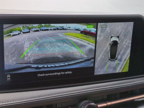 New 2025 Nissan Ariya FWD image 21