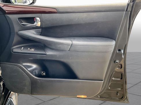 Used 2015 Lexus LX 570 4WD image 23
