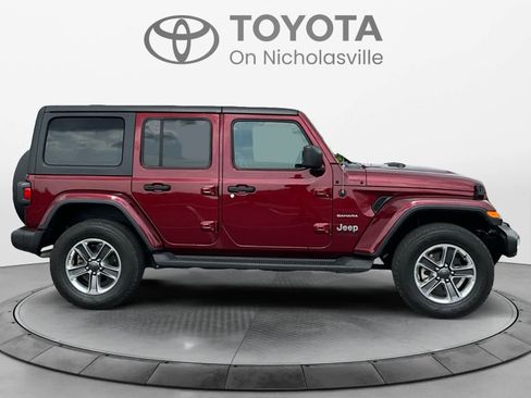 Used 2021 Jeep Wrangler Unlimited Sahara AWD/4WD image 6