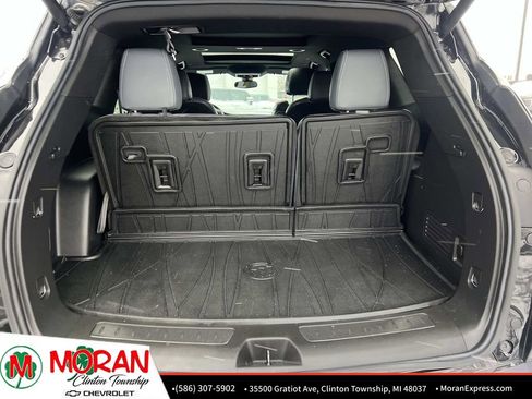 Certified 2024 Buick Enclave Essence w/ Experience Buick Package image 12