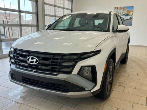 New 2026 Hyundai Tucson Blue SE AWD/4WD image 2