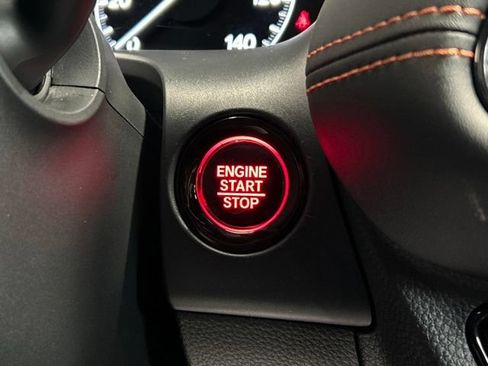 Certified 2025 Honda HR-V Sport image 29