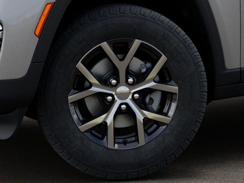 New 2025 Jeep Grand Cherokee Limited image 19