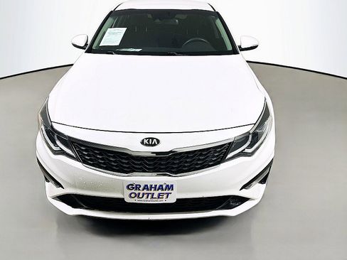 Used 2019 Kia Optima LX image 2