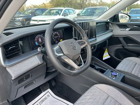 New 2026 Volkswagen Tiguan S FWD image 16