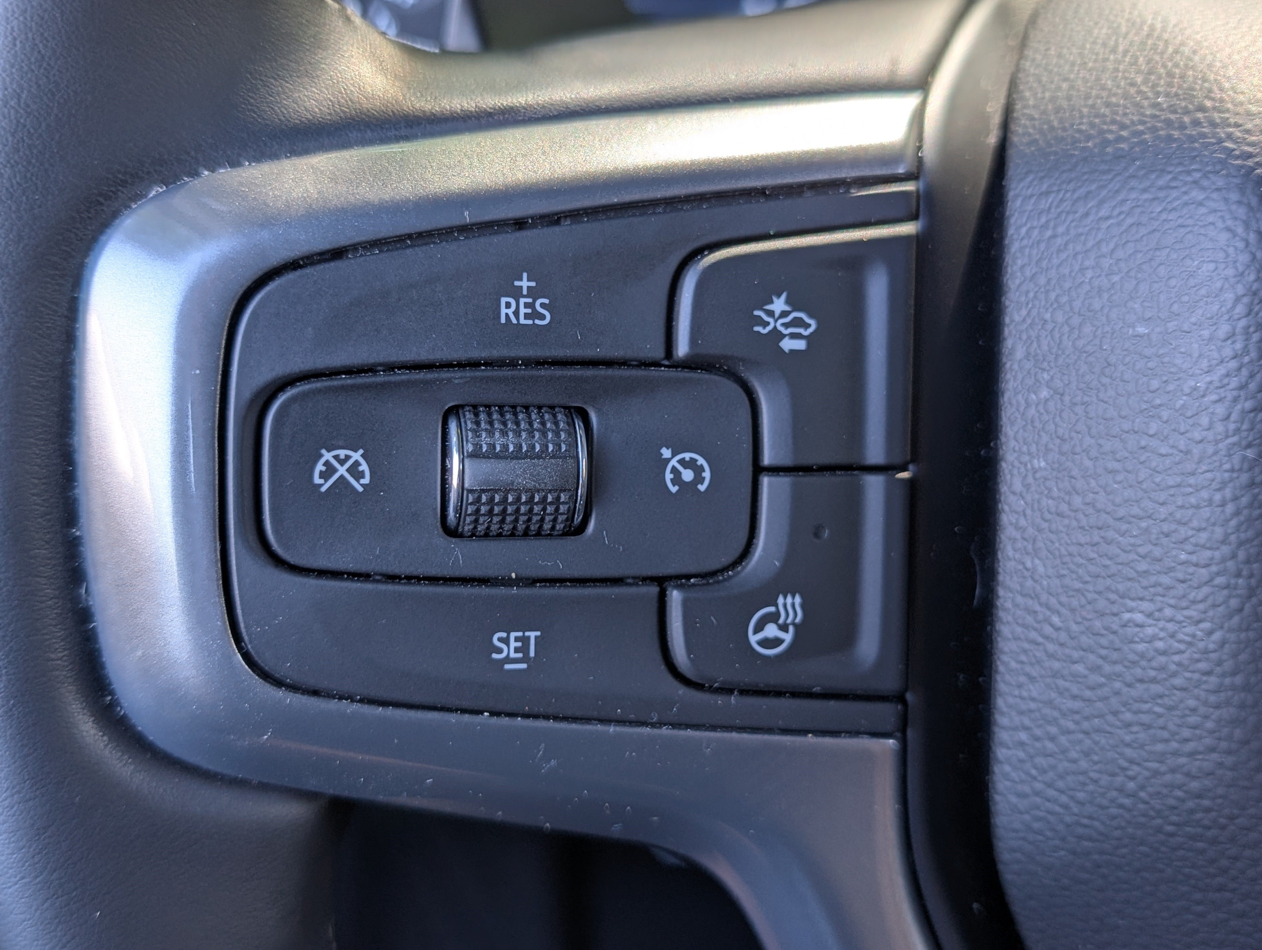 Used 2024 Chevrolet Silverado 1500 LT Trail Boss w/ LT Trail Boss Premium Package AWD/4WD image 33
