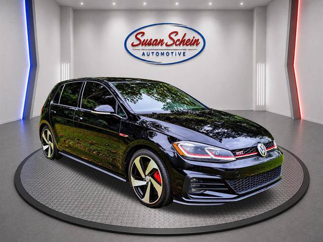 Used 2019 Volkswagen GTI SE w/ SE Experience Package FWD image 3