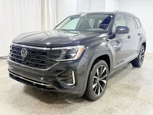 Used 2024 Volkswagen Atlas SEL Premium R-Line AWD/4WD image 3