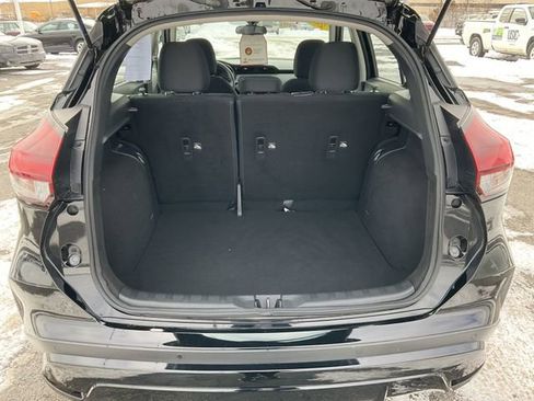 Used 2023 Nissan Kicks SV image 30